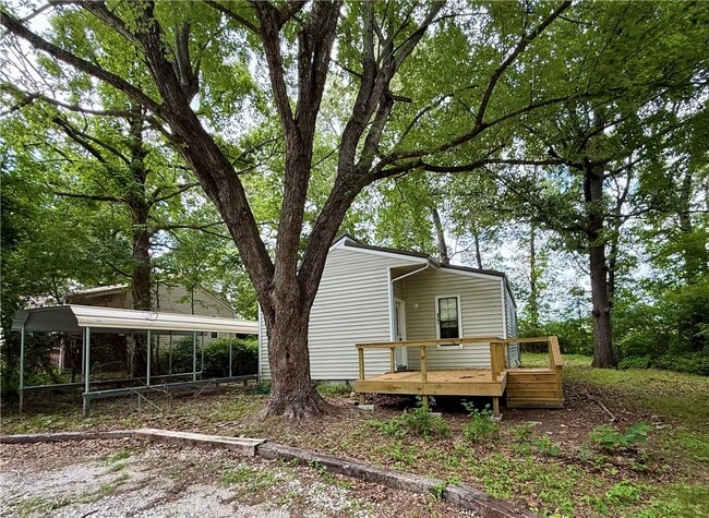 Photo - 3701 Overland Cir