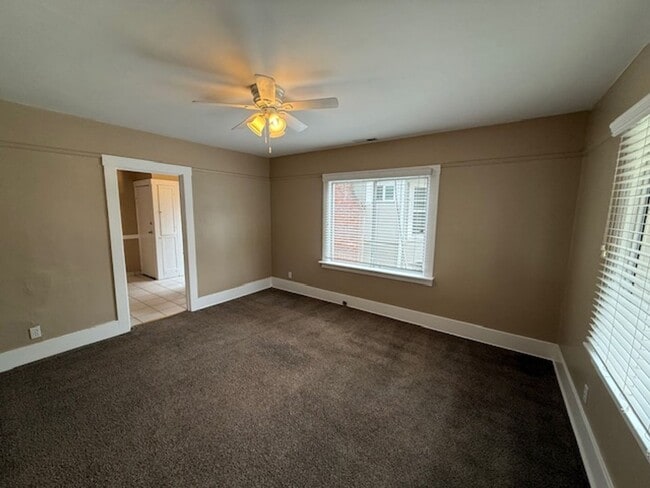 Photo - 182 N 11th St