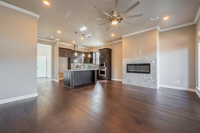 Photo - 4307 Hershe St