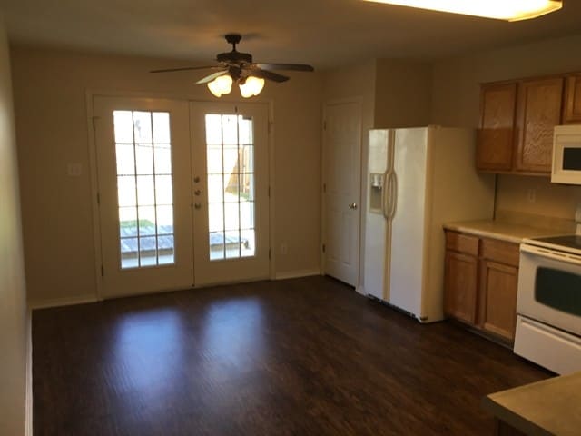 9019 Walnut Springs