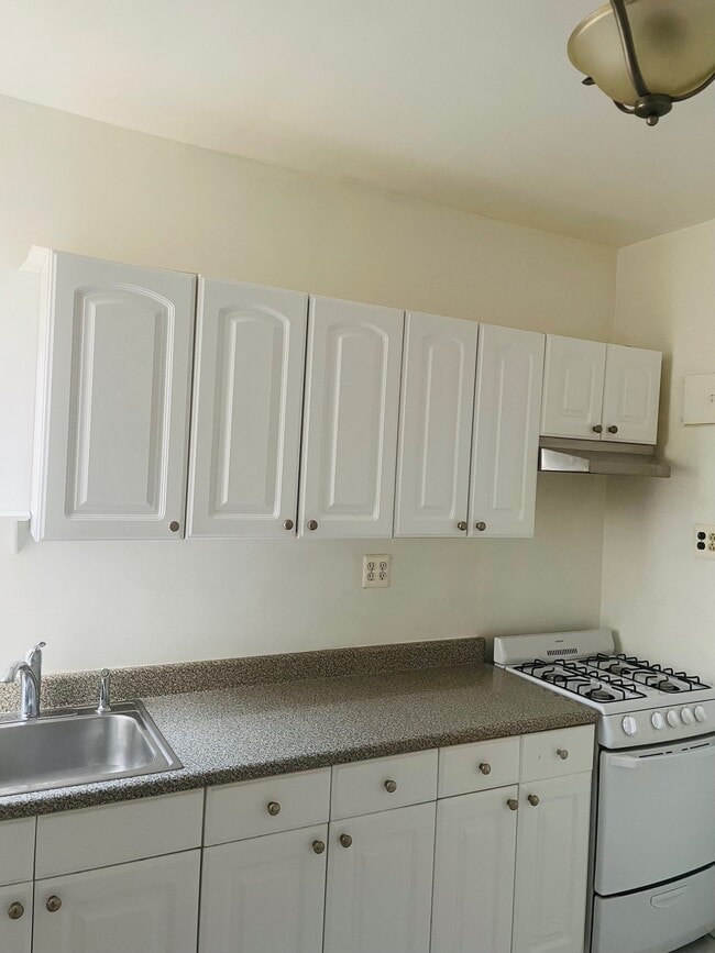 Photo - 31-44 35th Street