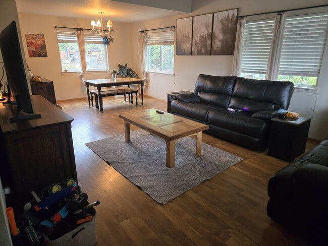 Photo - 4137 Cotopaxi Dr