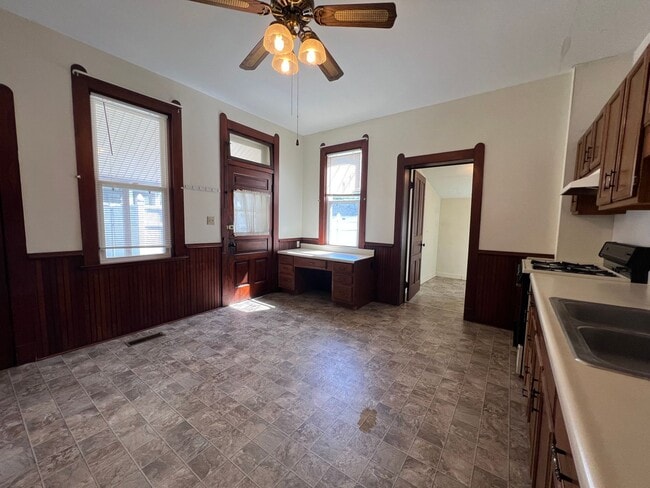 Photo - 1031-1033 S 11th St Unit 1031 S 11th