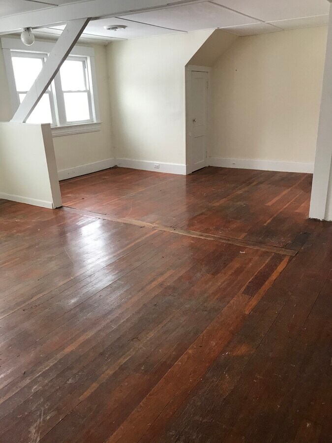 Photo - 4 Collins Ave