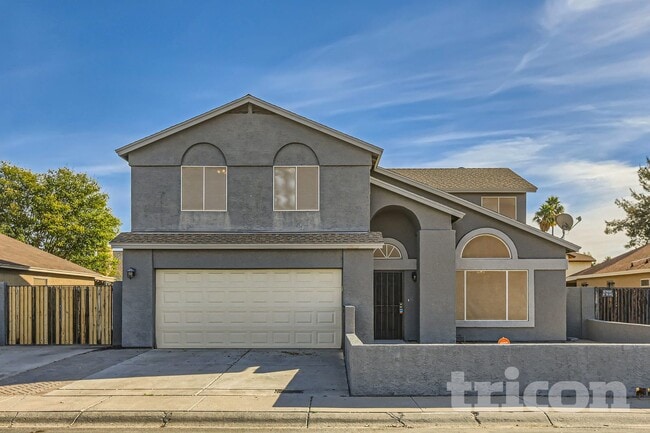 Photo - 2613 N 89th Dr