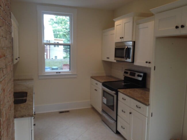 Photo - 4200 Mercier St