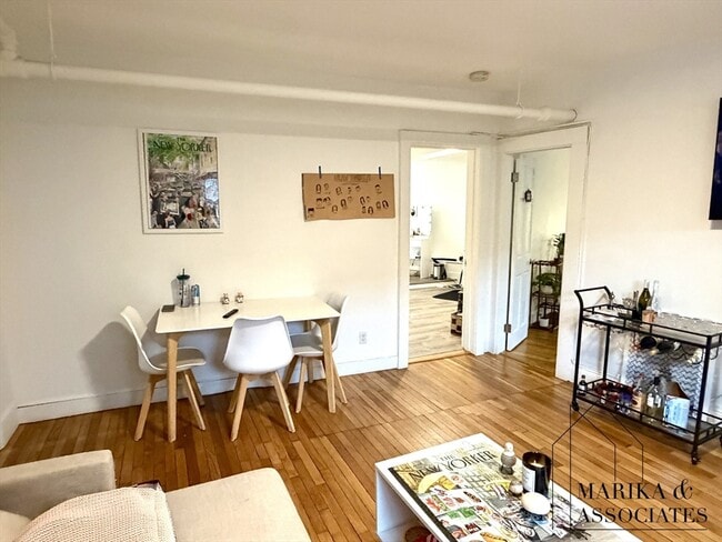 Photo - 576 Washington St Unit 7