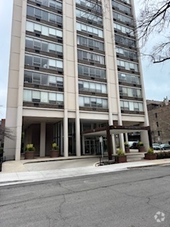 Building Photo - 70 W Burton Pl Unit 1201F Rental