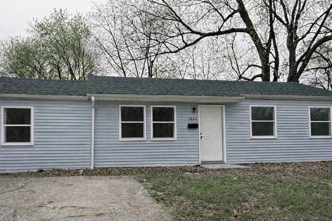 Building Photo - LIMITED TIME**1/2 OFF DEPOSIT**