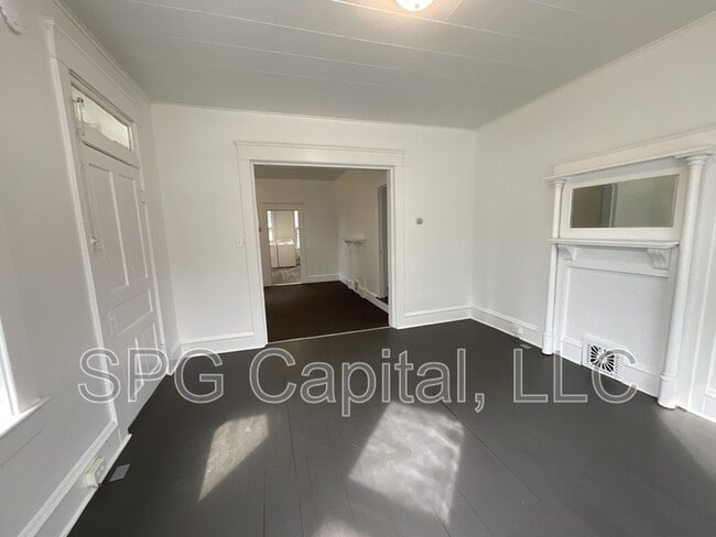 Photo - 319 S Second St