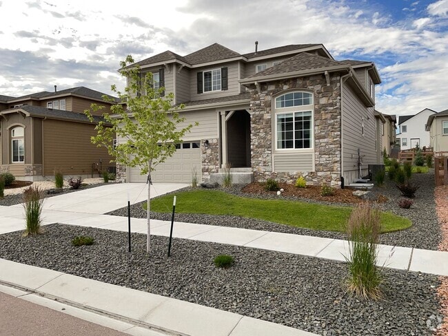 Building Photo - Built in 2021- Stunning 5 Bedroom 4 bath H... Rental