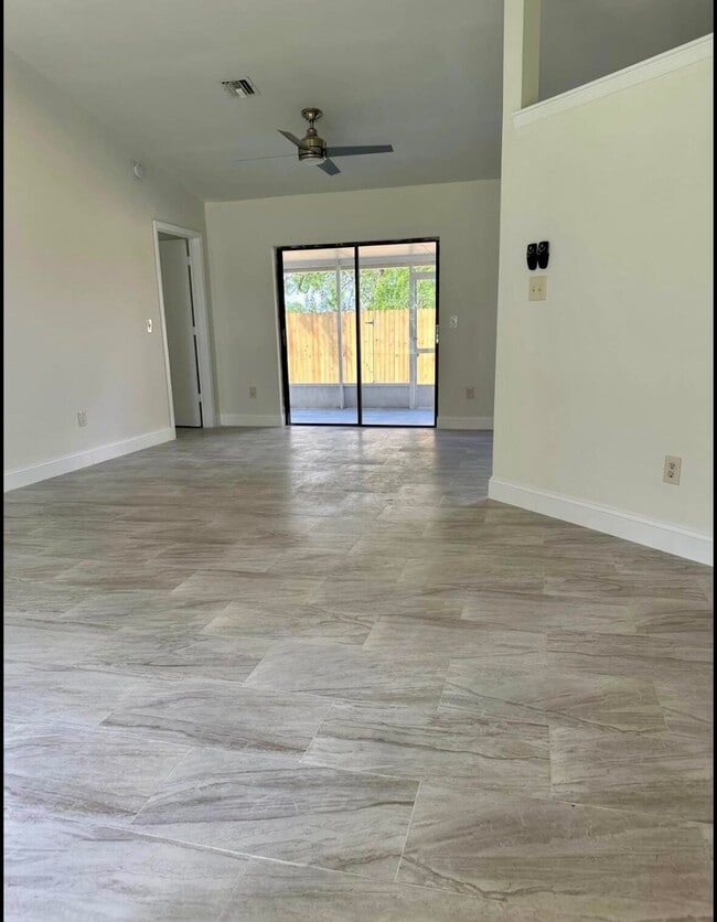 Photo - 1275 McDermott Ln