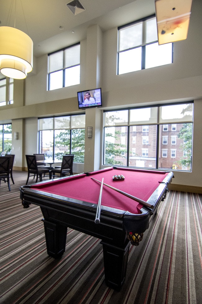 Penrose Apartments For Rent in Arlington, VA