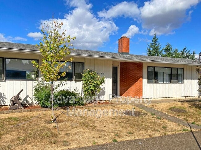Building Photo - 5230 NE Laurel Dr