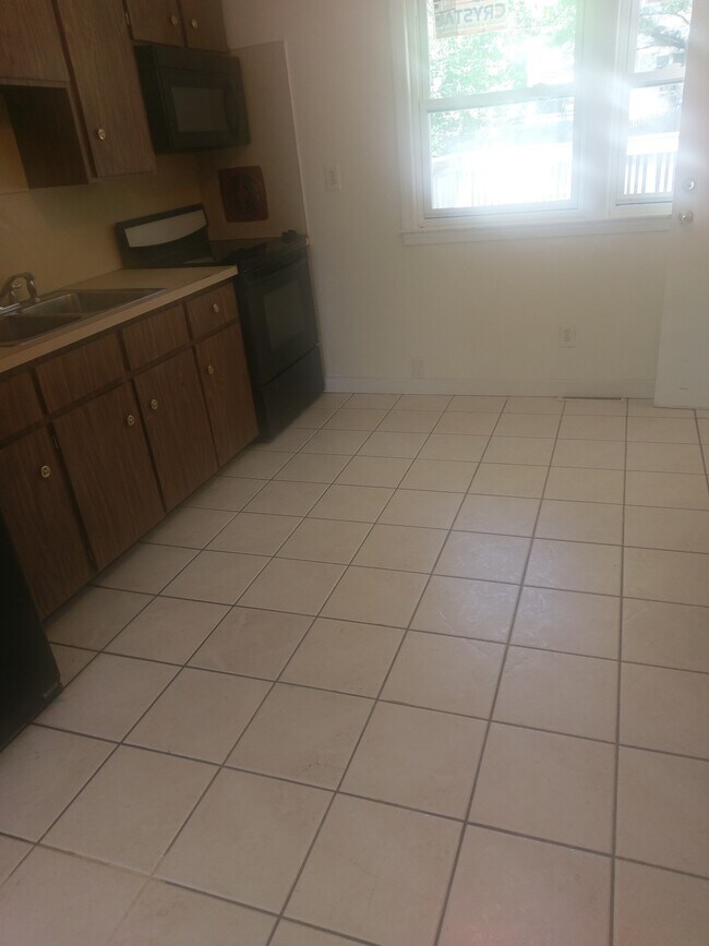 Photo - 275-277 Canton St Unit 2