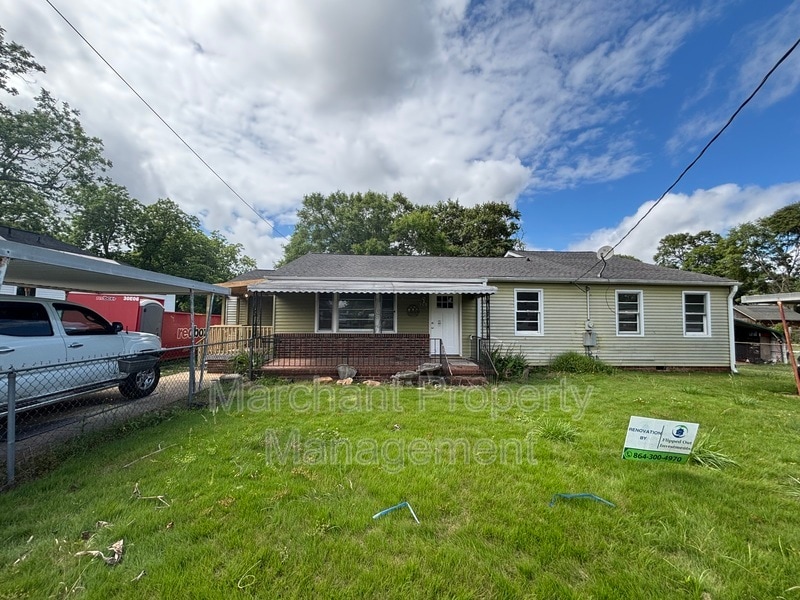 Photo - 308 Gordon St Ext House