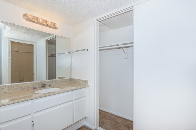 Mountain View Apartment Homes