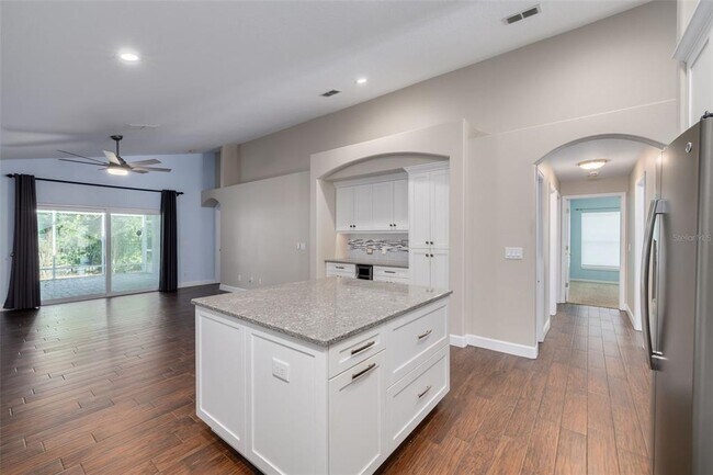 Photo - 303 Bay Arbor Blvd