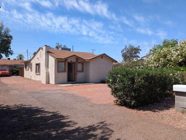 Photo - 1011 E Minnezona Ave House