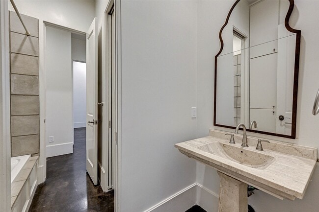 Photo - 3128 Alabama Ct