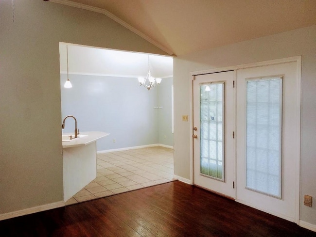 Photo - 7996 Blue Bonnet St