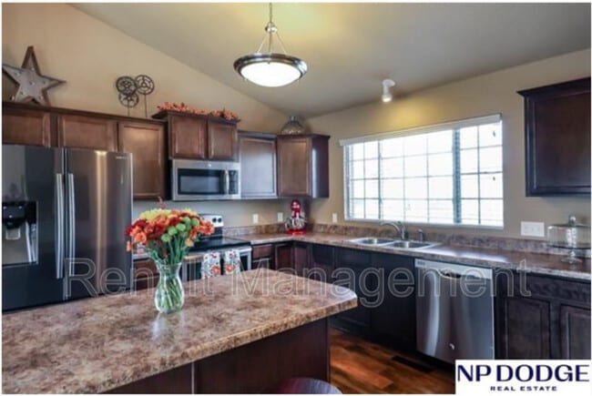 Photo - 13811 S 43rd Ave