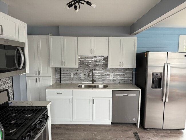 Photo - 7318 Columbia Ave