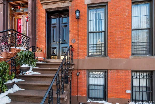 Photo - 788 Jefferson Ave Unit A