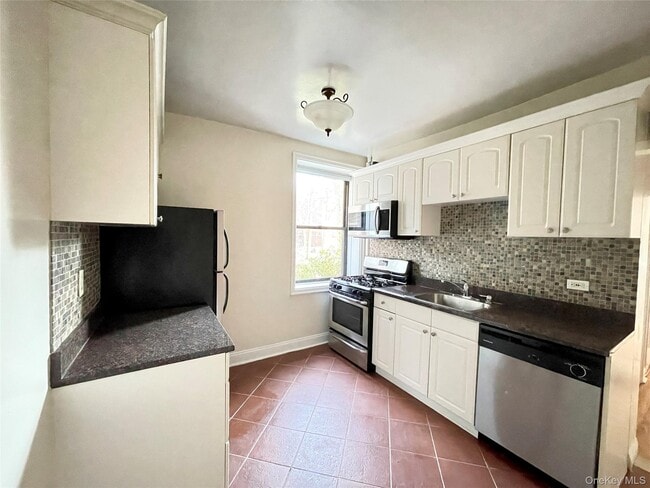 Photo - 321 Larchmont Acres Unit 1B