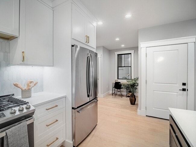 Photo - 398 Bremen St Unit 1