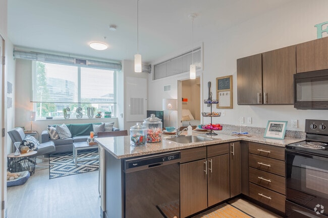 2BD, 2BA - 792SF