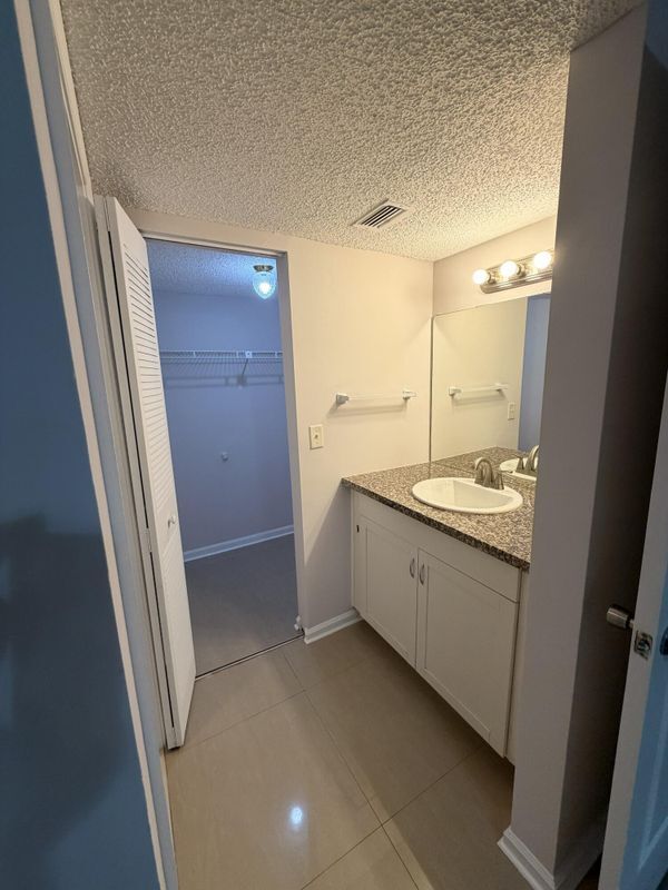 301 Norwood Terrace Unit 128