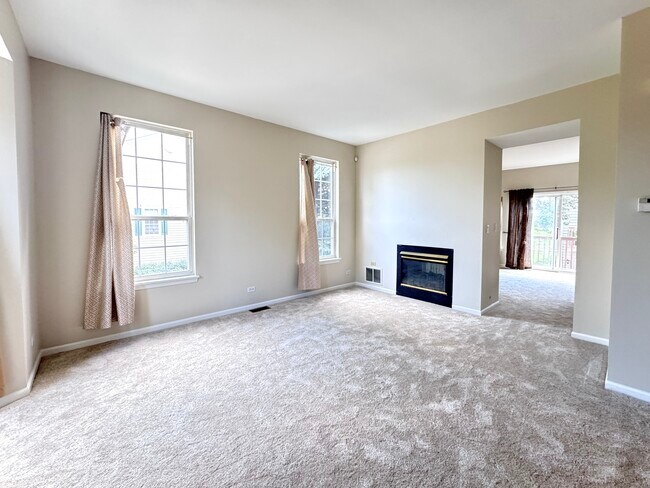 2424 Courtyard Cir