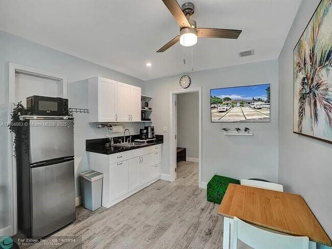 Photo - 1500 NE 4th St Unidad 1B