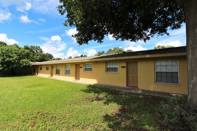 Courtyard Villas