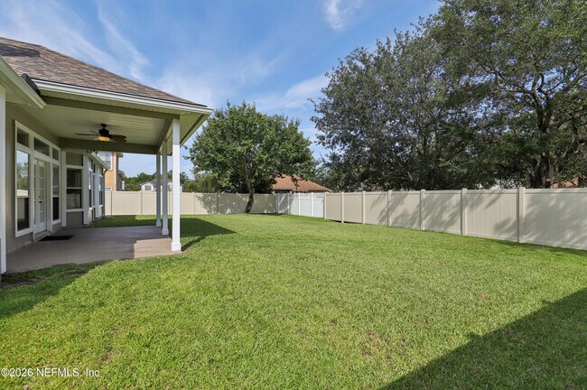 Photo - 2070 Thornhill Drive