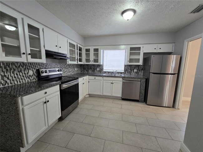 Photo - 2216 Tanglewood Way