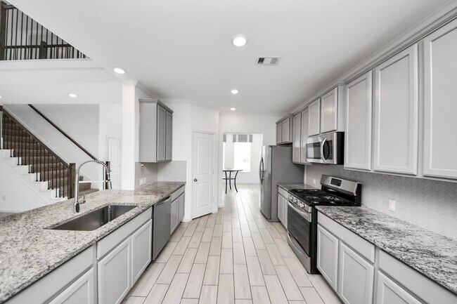 Building Photo - 3007 Velda May Dr