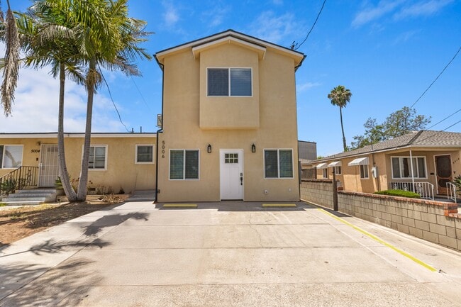 Building Photo - 5006 La Dorna St