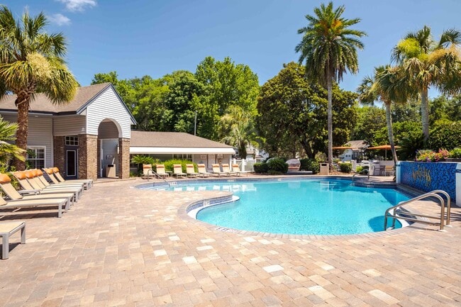 Photo - Spyglass Apartments