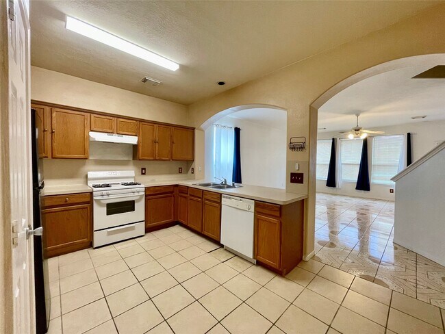 Photo - 21142 Field House Ct