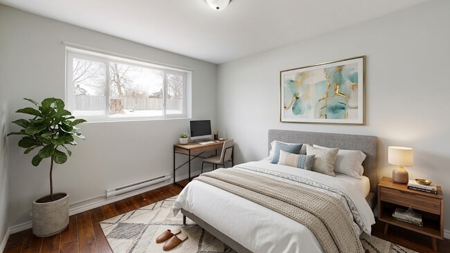 Photo - Queens Court Apartments
