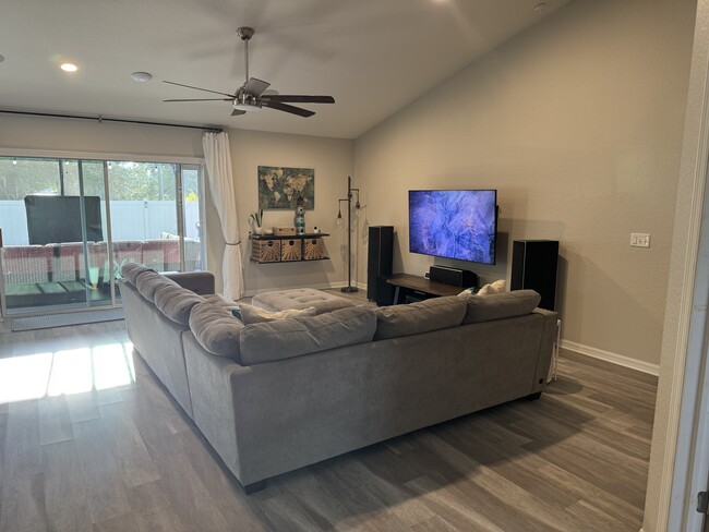 Photo - 244 Whispering Oaks Way