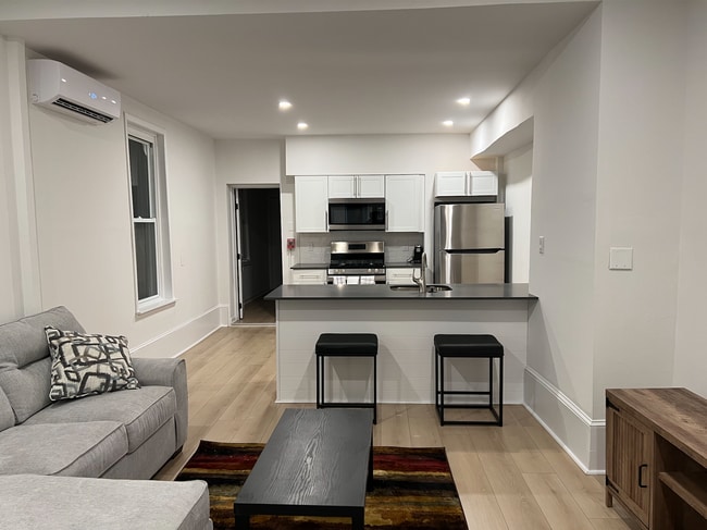 Building Photo - 2916 Poplar St Unit 1