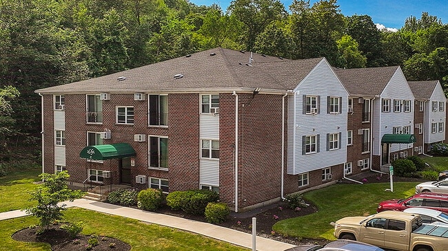 Photo - Leominster Gardens