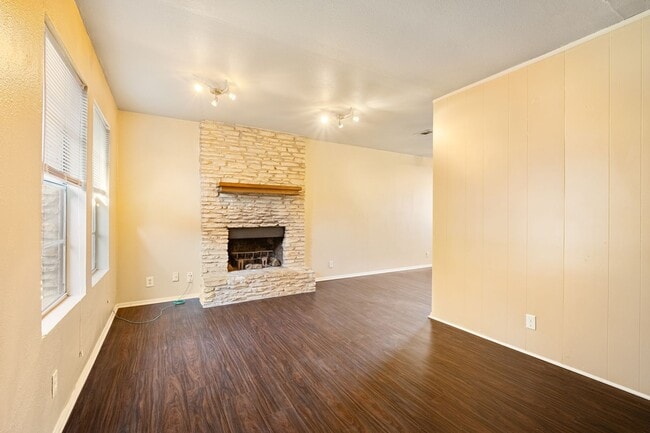 Photo - Charming 2 Bedroom, 2 Bath Duplex in a Prime South Austin Neighborhood