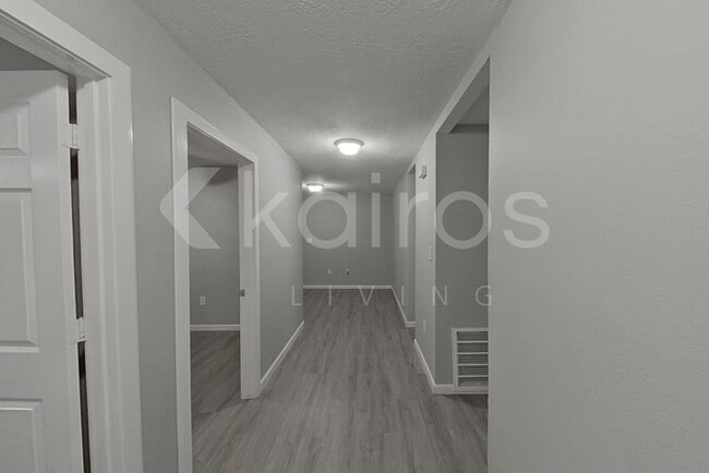 Photo - 10405 Barada St