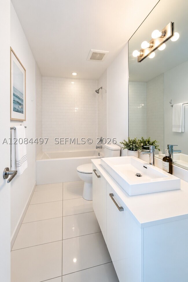 Photo - 151 SE 1st St Unit PH08