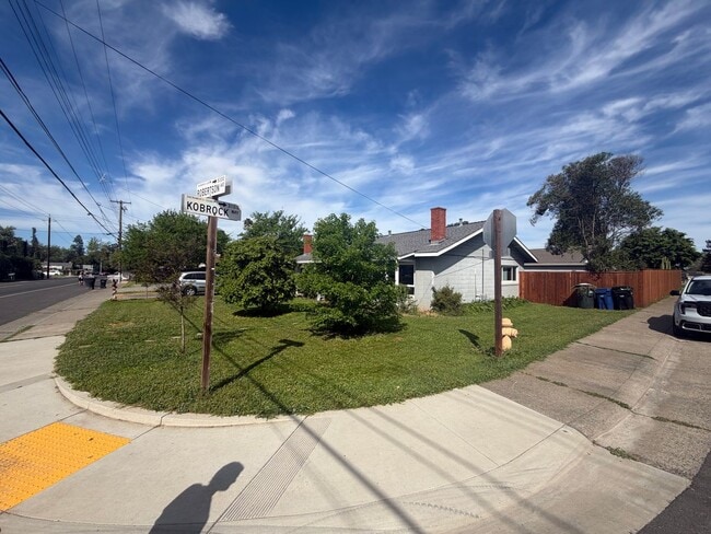 Photo - 5319/21 Robertson Ave Unidad 5321 Robertson Ave