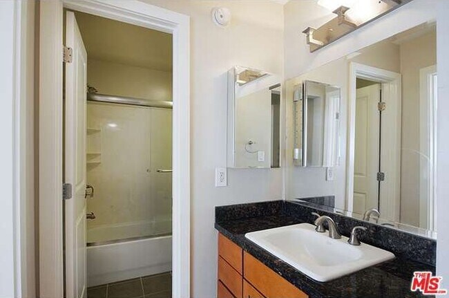 Photo - 10982 Roebling Ave Unit 333